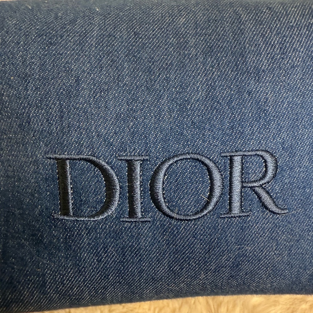 DIOR 2024 COSMETIC BEAUTY POUCH MAKEUP DEMIM BLUE BAG WITH STAR ZIPPER PULL - Picture 10 of 15